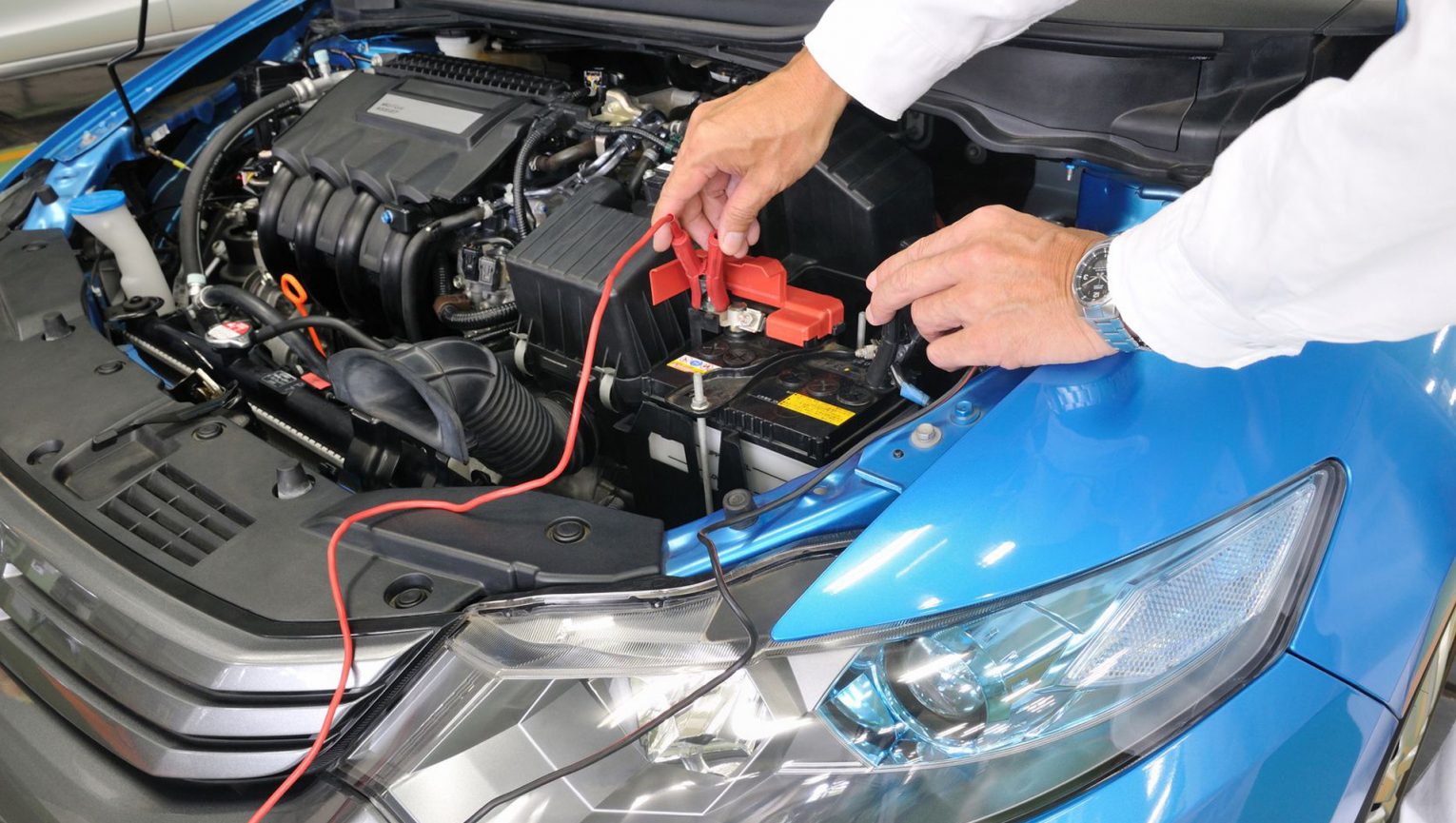 Rozładowanie akumulatora najczęstszą przyczyną awarii samochodów