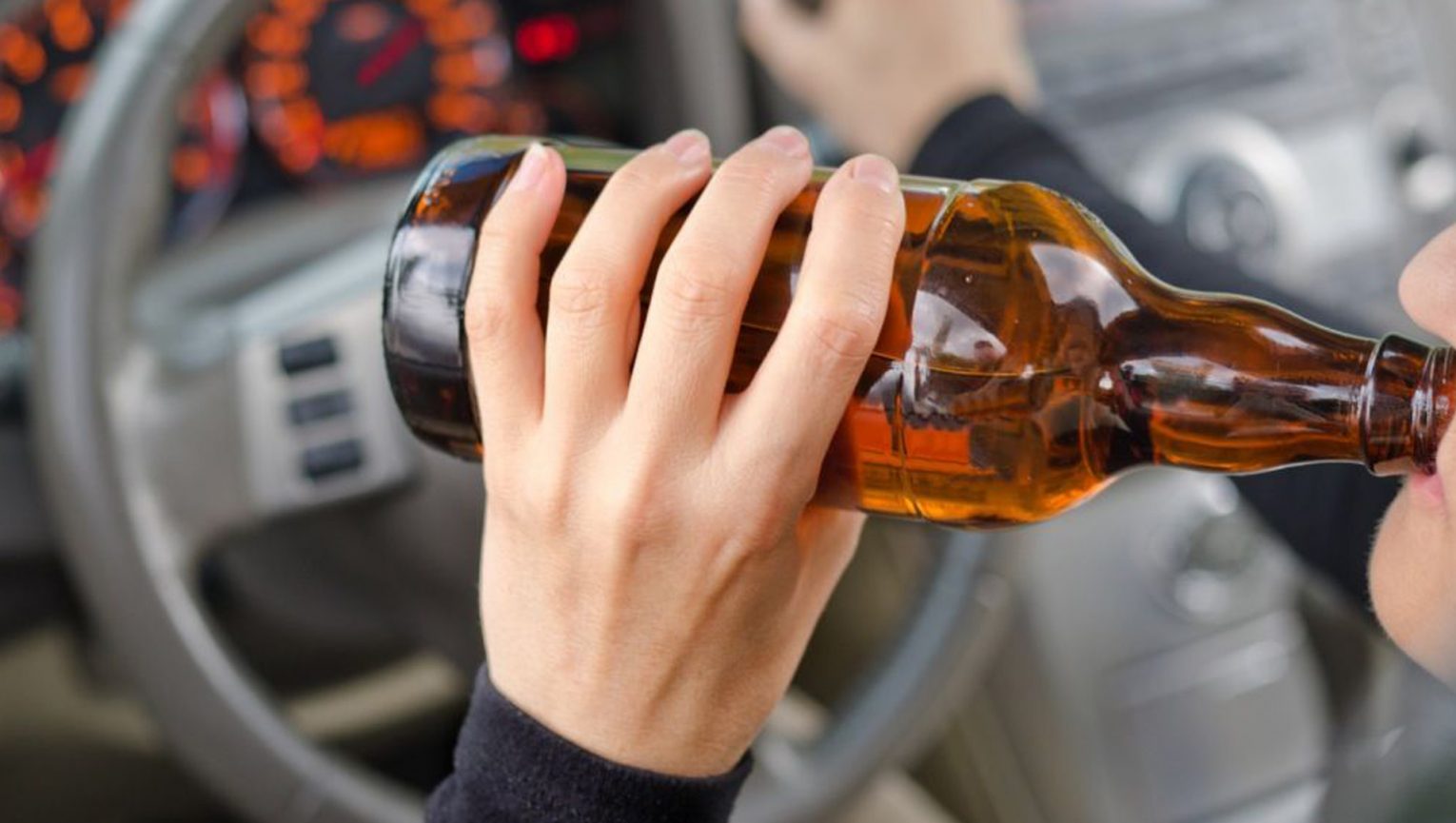 Coraz mniej wypadków drogowych spowodowanych alkoholem, ale wiedza nadal niedostateczna
